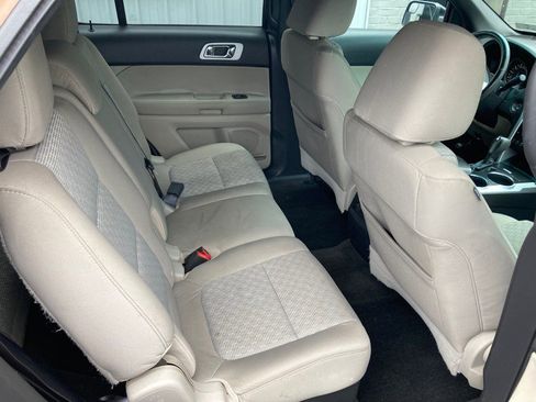 Used 2012 Ford Explorer XLT image 16