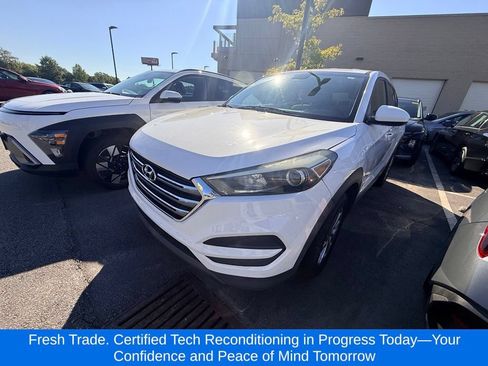 Used 2018 Hyundai Tucson SE FWD image 1