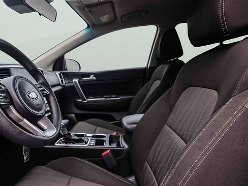 Used 2022 Kia Sportage LX AWD/4WD image 9