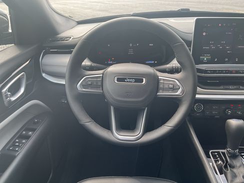 New 2026 Jeep Compass Limited AWD/4WD image 11