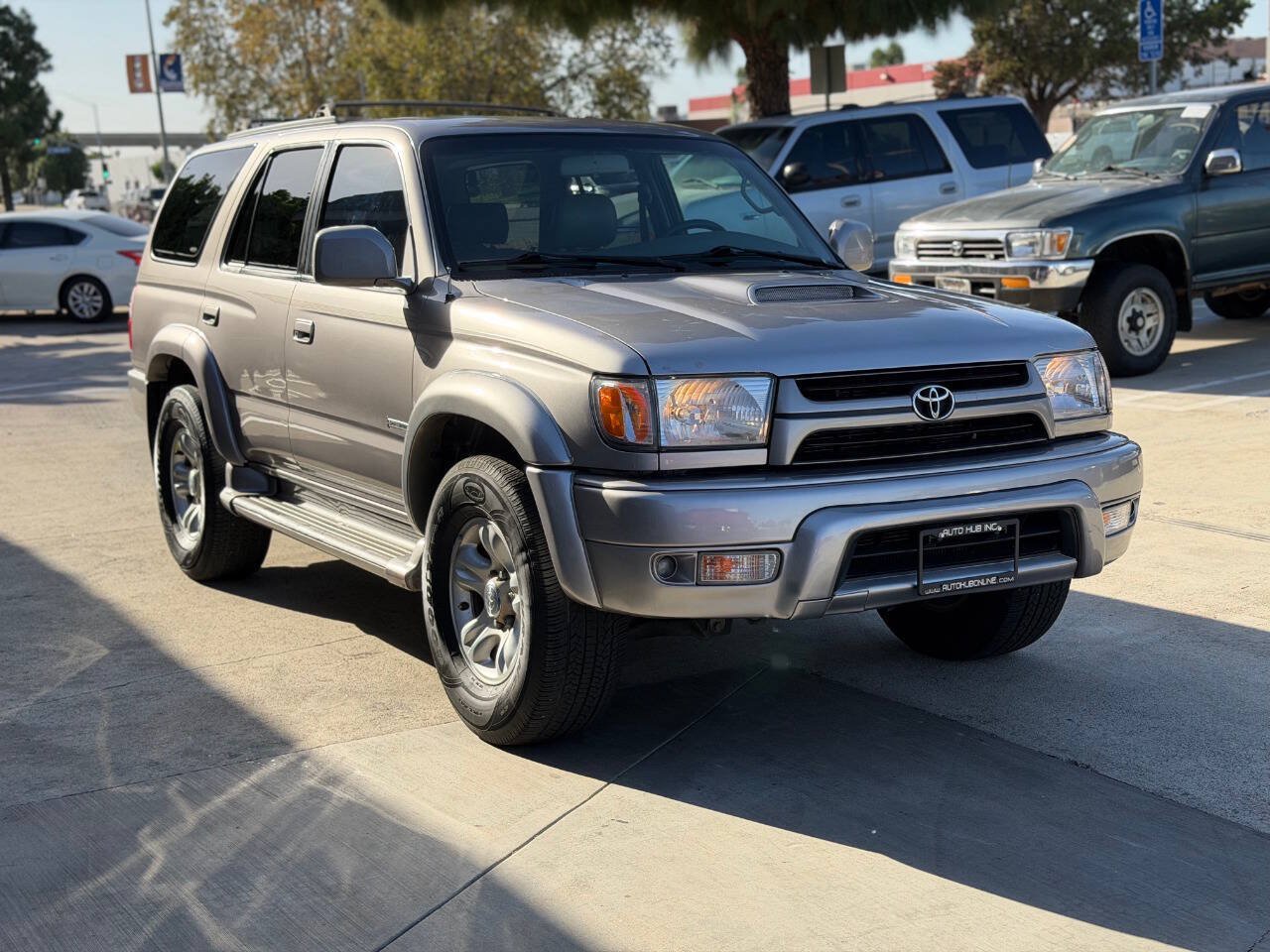 Used 2002 Toyota 4Runner SR5 w/ Sport Edition RWD image 4