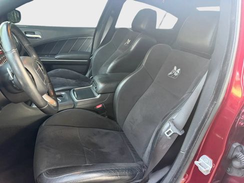 Used 2018 Dodge Charger R/T Scat Pack RWD image 16