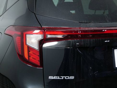 New 2026 Kia Seltos S AWD/4WD image 12