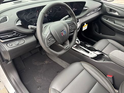 New 2026 Buick Envista Avenir image 21