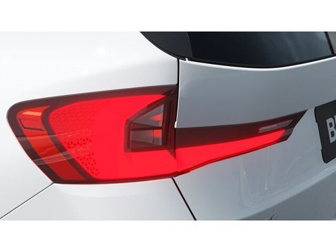 New 2026 BMW X1 xDrive28i w/ Technology Package AWD/4WD image 8