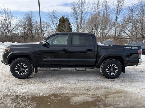Certified 2022 Toyota Tacoma TRD Off-Road w/ TRD Premium Off Road Package image 2