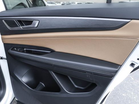 New 2026 Volkswagen Atlas Cross Sport SE image 35