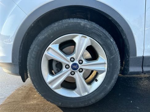 Used 2015 Ford Escape SE w/ Equipment Group 201A image 19