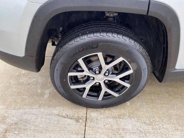 Used 2023 Jeep Grand Cherokee Limited AWD/4WD image 15