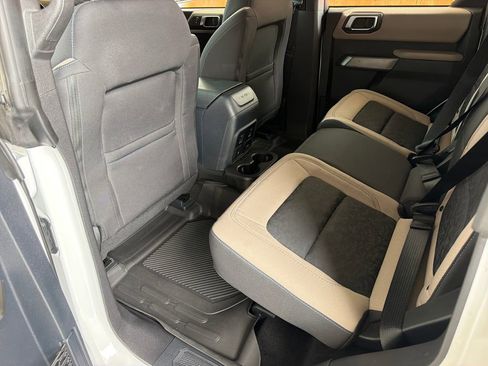 Used 2023 Ford Bronco Wildtrak AWD/4WD image 30