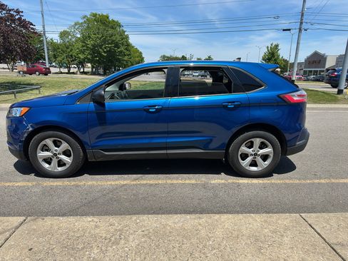 Used 2023 Ford Edge SE AWD/4WD image 7