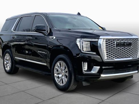 Used 2021 GMC Yukon Denali w/ LPO, Illumination Package image 3