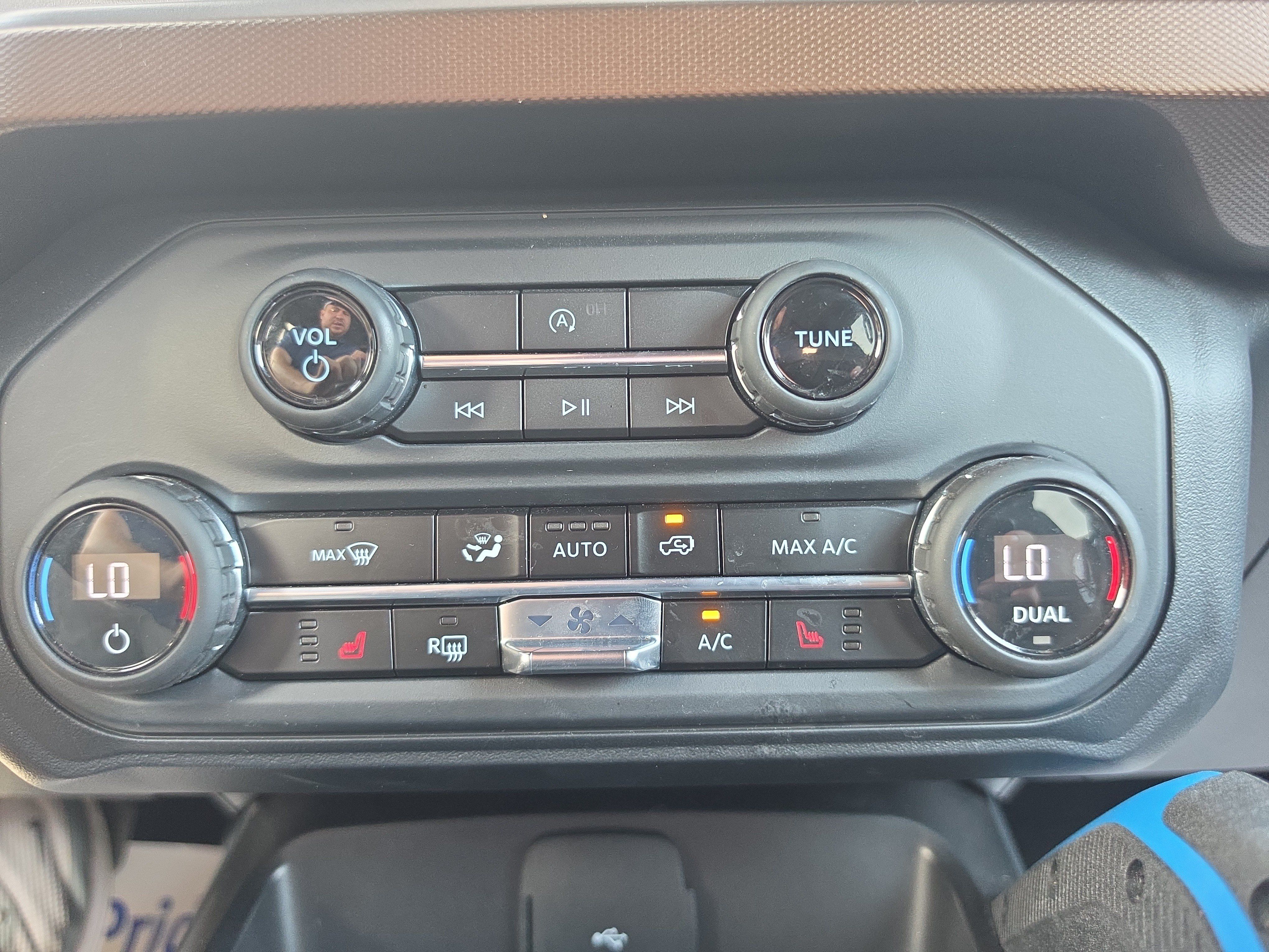 Used 2023 Ford Bronco Outer Banks AWD/4WD image 32