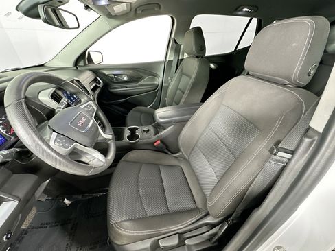 Used 2022 GMC Terrain SLE image 19