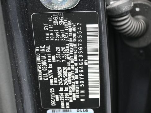 Used 2025 Kia Telluride S FWD image 17