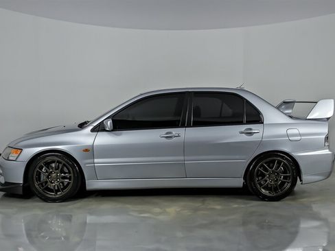 Used 2006 Mitsubishi Lancer Evolution IX AWD/4WD image 8