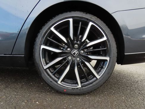 New 2026 Honda Accord Touring image 9