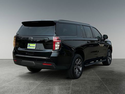 Used 2024 Chevrolet Suburban Z71 w/ Luxury Package image 7
