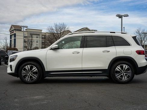 Certified 2024 Mercedes-Benz GLB 250 4MATIC w/ Winter Heating Package image 4