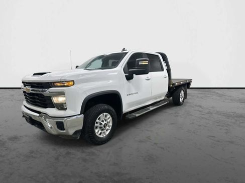 Used 2024 Chevrolet Silverado 2500 LT w/ Snow Plow Prep/Camper Package AWD/4WD image 8