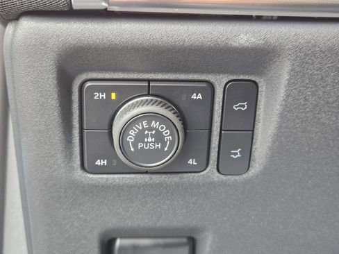 New 2025 Ford Expedition Tremor image 17