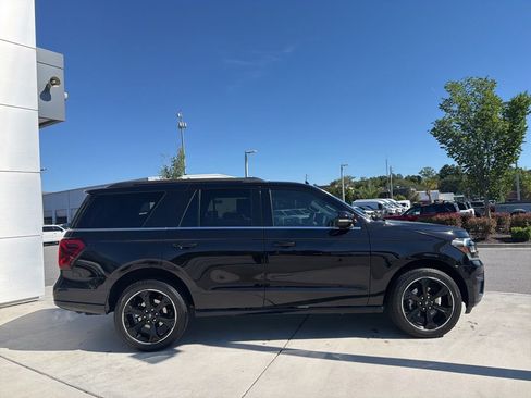 Certified 2023 Ford Expedition Limited AWD/4WD image 11
