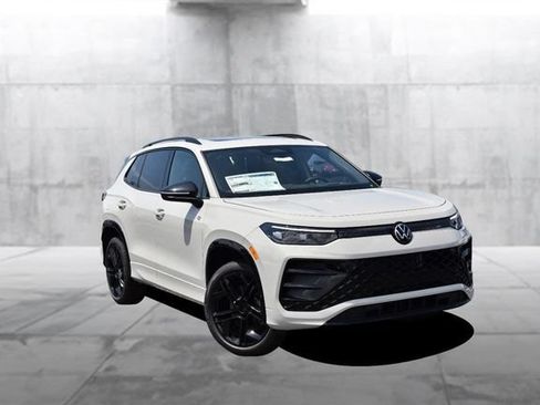 New 2026 Volkswagen Tiguan SE R-Line AWD/4WD image 2