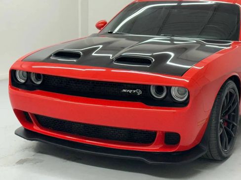 Used 2023 Dodge Challenger SRT Hellcat RWD image 9