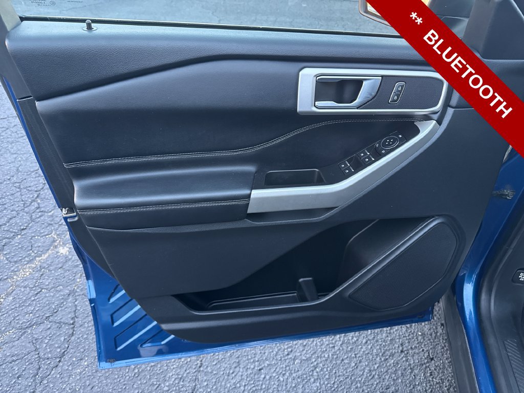Used 2022 Ford Explorer XLT AWD/4WD image 12
