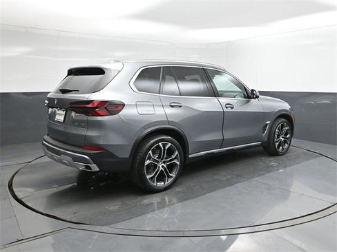 New 2026 BMW X5 sDrive40i w/ Climate Comfort Package image 11