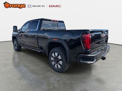 New 2026 GMC Sierra 2500 Denali w/ Denali Reserve Package image 5