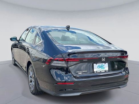 Certified 2023 Honda Accord EX image 6