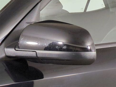 Used 2023 Hyundai Venue SEL w/ Cargo Package image 12