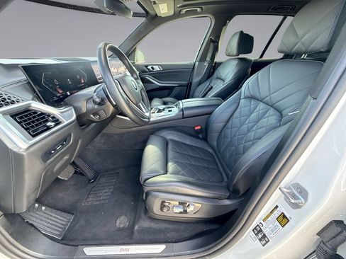 Used 2025 BMW X5 xDrive40i AWD/4WD image 30