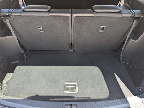 Used 2018 Volkswagen Atlas SE FWD image 11