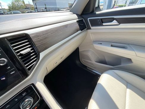 Used 2022 Volkswagen Atlas SE image 18