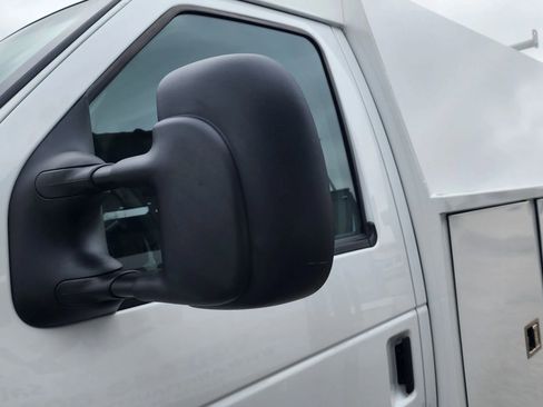 Used 2024 Ford E-350 and Econoline 350 Super Duty w/ Power Windows & Locks Group image 29