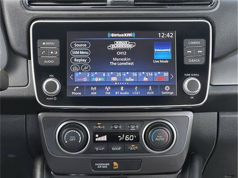 Used 2025 Nissan Leaf S FWD image 20