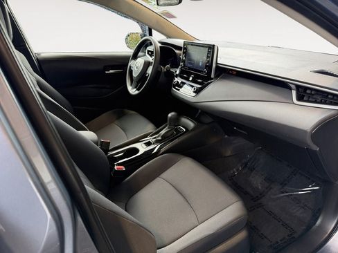 Used 2021 Toyota Corolla LE FWD image 26