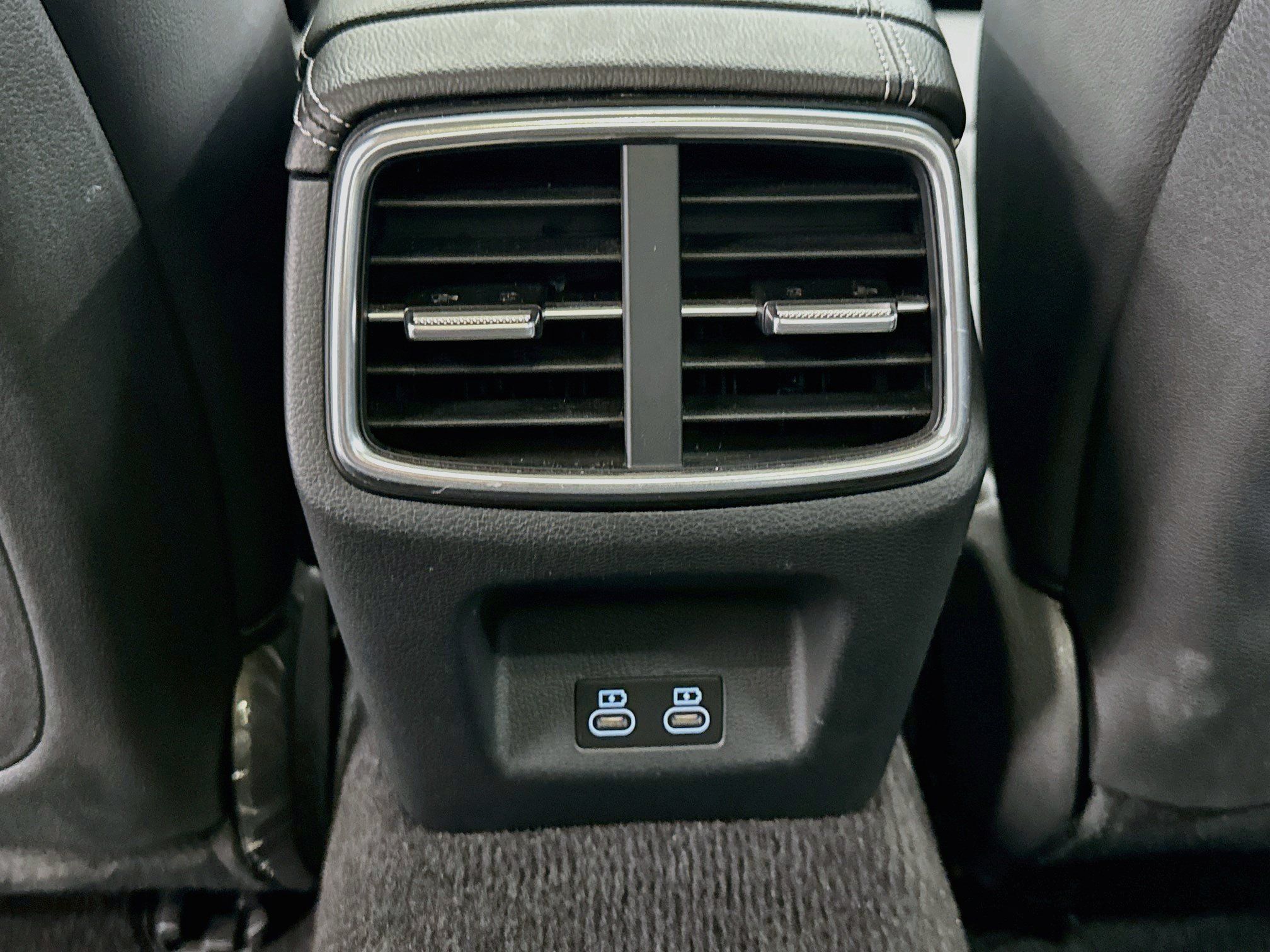 Used 2026 Genesis G70 2.5T RWD image 28