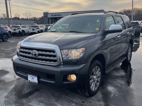 Used 2017 Toyota Sequoia Platinum image 1