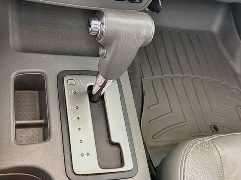 Used 2019 Nissan Frontier SL RWD image 17