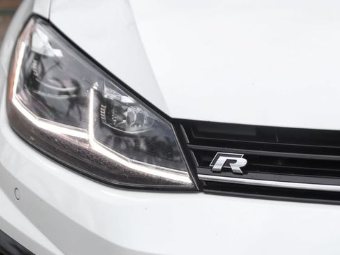 Used 2018 Volkswagen Golf R 4-Door AWD/4WD image 48