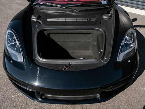 Certified 2024 Porsche 718 Cayman image 28