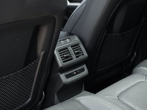 Certified 2025 Audi Q5 Premium w/ Convenience Package AWD/4WD image 25