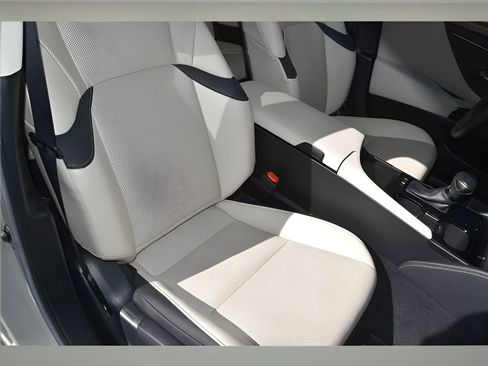 Used 2023 Lexus ES 300h Premium w/ Premium Package image 31