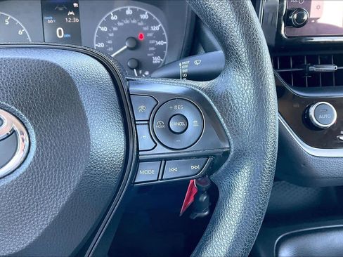 Used 2024 Toyota Corolla LE image 24
