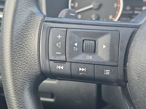 Used 2022 Nissan Rogue S FWD image 23