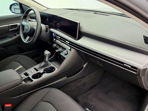 Used 2026 Hyundai Sonata SE FWD image 22