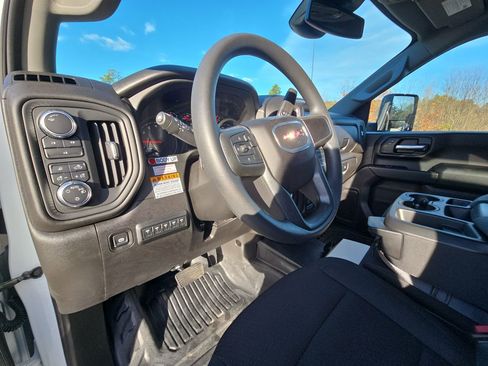 New 2025 GMC Sierra 3500 Pro w/ Convenience Package image 46